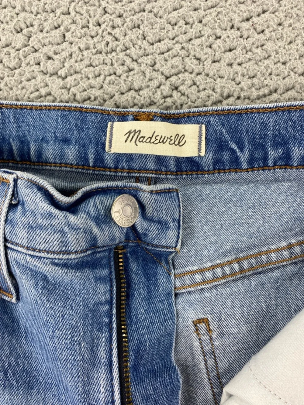 Madewell The Perfect Vintage Wide-leg Raw Hem Slouchy Crop Jean | Size: 28 - Picture 8 of 16